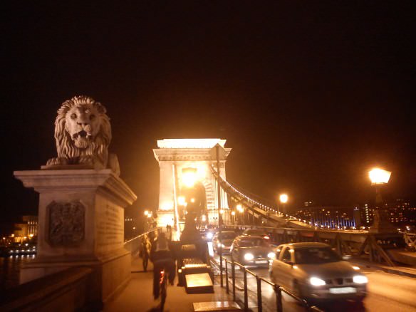 Budapest's Széchenyi bridge (chain bridge) at night