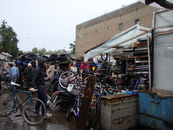 ridiculous Latgale Tirgus flea market4