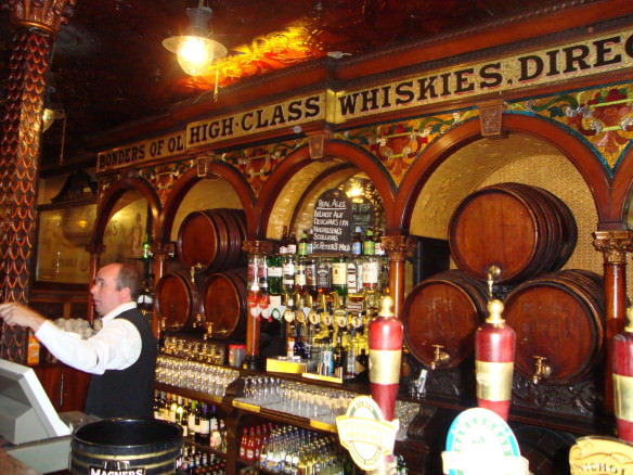 Crown Liquor Saloon, things to do in Belfast