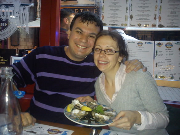 Alex & bell with a plate of oysters at McDonaghs seafood