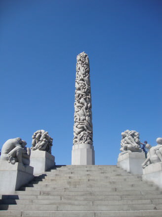 The unique sculptures of Oslo's Vigelandsparken