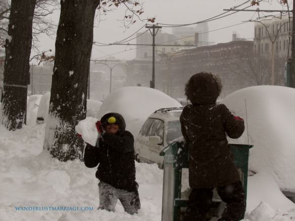 Snow fight!!