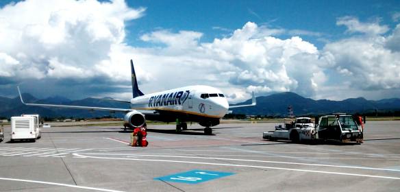 Ryanair plane, Bergamo Italy