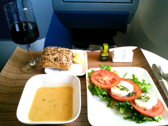 Delta elite soup salad and delicious red wine