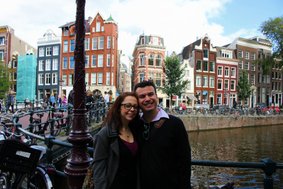 Amsterdam Singel Canal Together