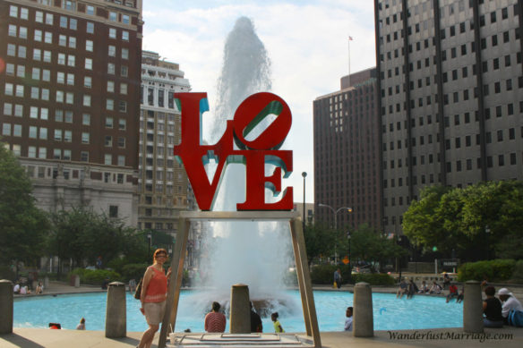 Philly - Love monument and fountain