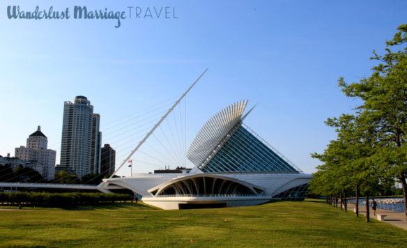 Shot of the The Milwaukee Art Museum that resembles a sailtboat