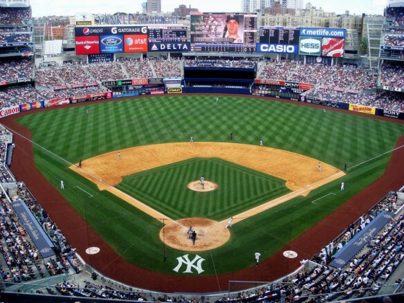 Great tips to watch a baseball New York Yankees game at Yankee