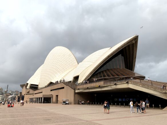 tourism australia vs new zealand